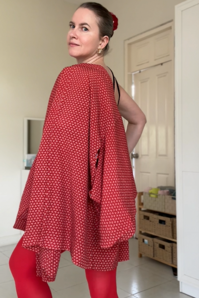 Silk Vintage Hahori Винтажное хаори из крепдышина в алом цвете с графическим рисунком "журавлики"