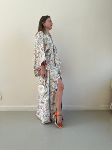 Silk Vintage Kimono Винтажное кимоно из шелка в белом цвете из фактурной ткани