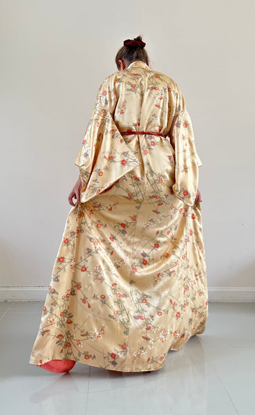 Silk Vintage Kimono (crepe de chine), Винтажное кимоно из шелка (крепдешин) в золотом цвете "Императрица"