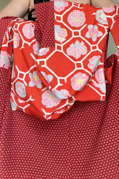 Silk Vintage Hahori Винтажное хаори из крепдышина в алом цвете с графическим рисунком "журавлики"