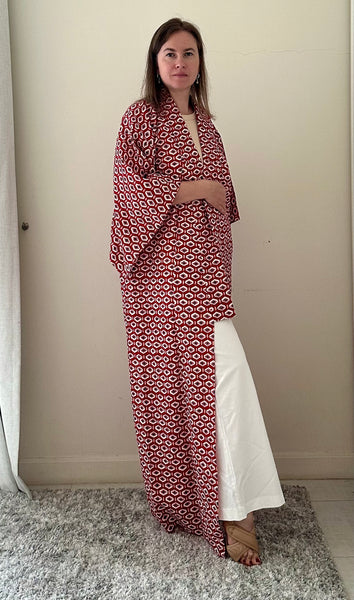 Silk Vintage Kimono Винтажное кимоно из хлопка в алом цвете с традиционным рисунком