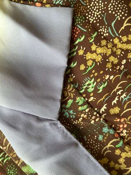 Silk Vintage Kimono Винтажное кимоно из шелка в коричневом цвете с мелким рисунком "лесные травы"