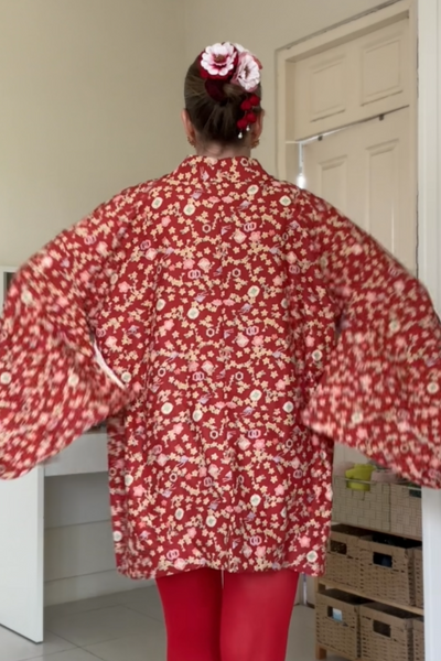 Silk Vintage Hahori Винтажное хаори из крепдышина с орнаментом в красном цвете