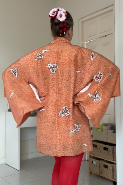 Silk Vintage Hahori Винтажное хаори тонкого шелка в оранжевом цвете с традиционным рисунком