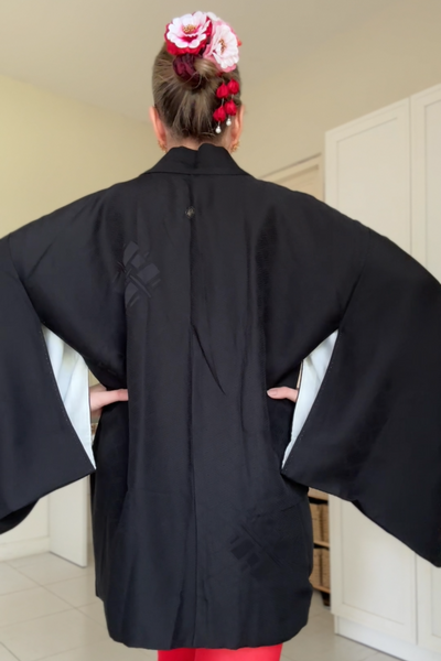 Silk Vintage Hahori Винтажное хаори из крепдышина в черном цвете с фактурным рисунком