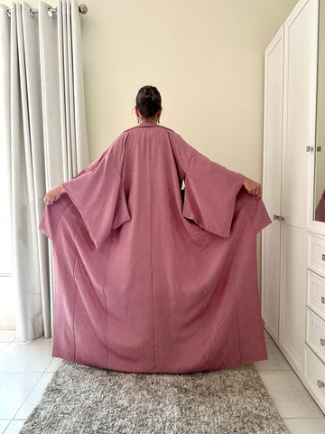 Silk Vintage Kimono Винтажное кимоно из шелка в цвете пыльной розы с набивным орнаментом в виде павлинов