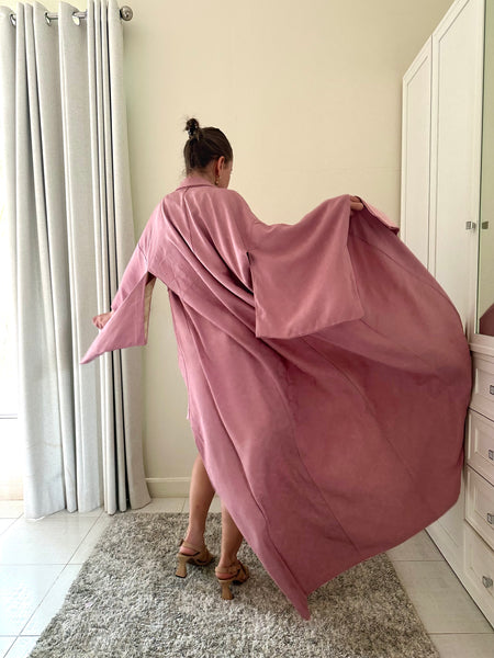 Silk Vintage Kimono Винтажное кимоно из шелка в цвете пыльной розы с набивным орнаментом в виде павлинов