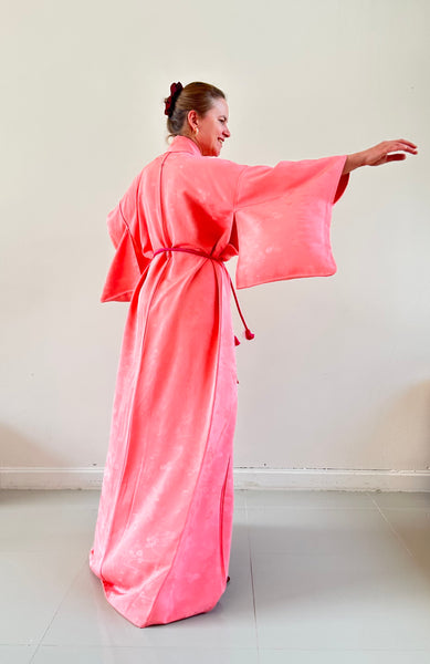 Silk Vintage Kimono (crepe de chine), Винтажное кимоно из шелка (крепдешин) в розовом цвете