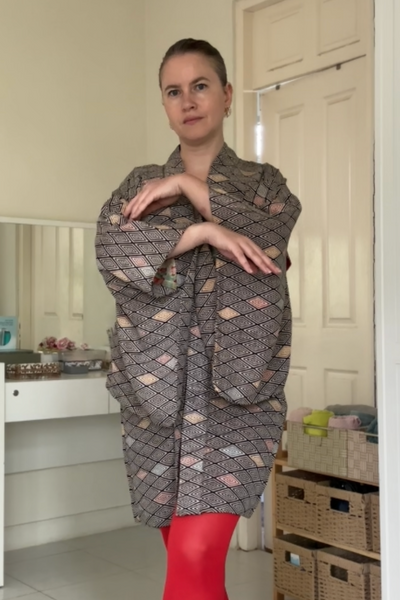 Silk Vintage Hahori Винтажное хаори из крепдышина с графичным рисунком и вышевкой на спине