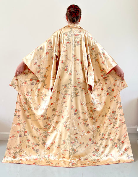 Silk Vintage Kimono (crepe de chine), Винтажное кимоно из шелка (крепдешин) в золотом цвете "Императрица"