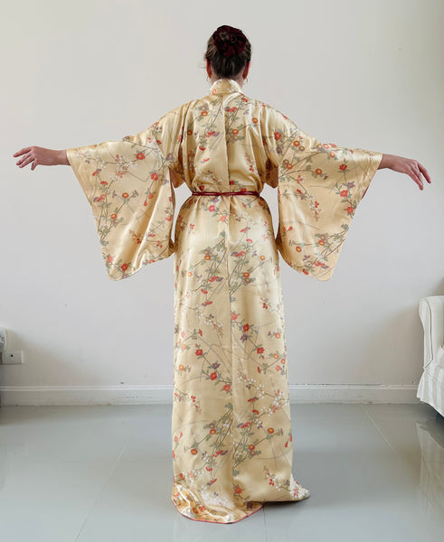 Silk Vintage Kimono (crepe de chine), Винтажное кимоно из шелка (крепдешин) в золотом цвете "Императрица"