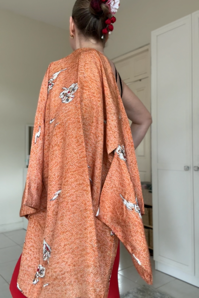 Silk Vintage Hahori Винтажное хаори тонкого шелка в оранжевом цвете с традиционным рисунком