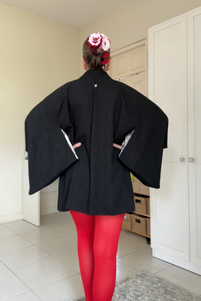 Silk Vintage Hahori Винтажное хаори из шелка в черном цвете с фактурным рисунком