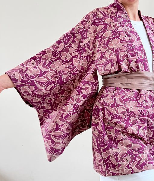 Silk Vintage Hahori Винтажное хаори из шелка в лиловом цвете с набивным абстрактным рисунком