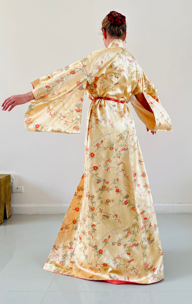 Silk Vintage Kimono (crepe de chine), Винтажное кимоно из шелка (крепдешин) в золотом цвете "Императрица"