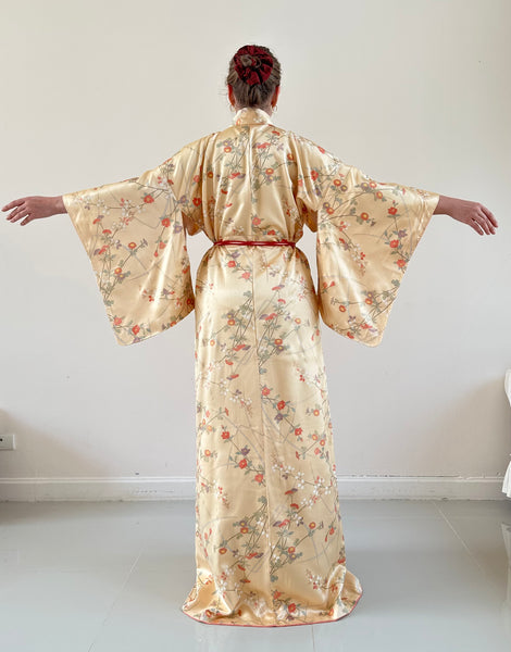 Silk Vintage Kimono (crepe de chine), Винтажное кимоно из шелка (крепдешин) в золотом цвете "Императрица"